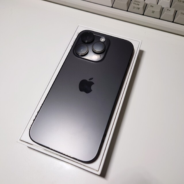 iPhone14 Pro 128GB 美品 SIMフリー 黒 スマホ/家電/カメラのスマートフォン/携帯電話(スマートフォン本体)の商品写真