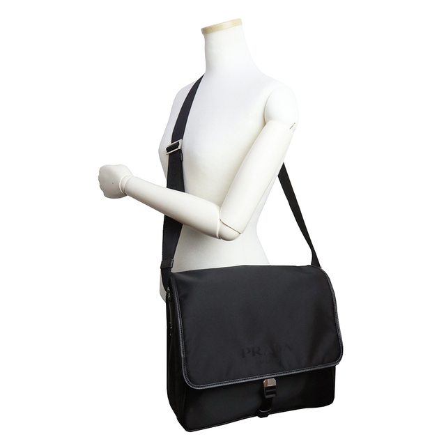 暖色系 未使用 PRADA 2VD166 カーキ ナイロンメッセンジャー 1061912