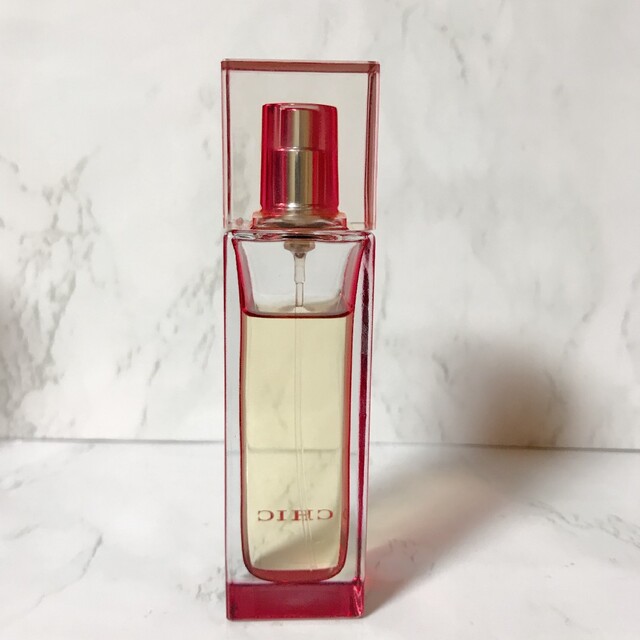 CAROLINA HERRERA(キャロライナヘレナ)の希少　キャロライナ　ヘレラ　シック　オーデパルファム　30ml コスメ/美容の香水(香水(女性用))の商品写真