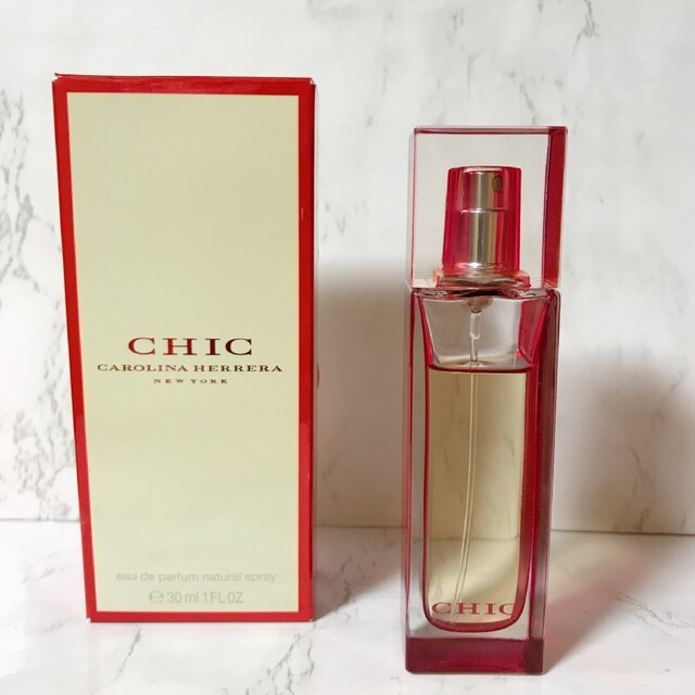 CAROLINA HERRERA(キャロライナヘレナ)の希少　キャロライナ　ヘレラ　シック　オーデパルファム　30ml コスメ/美容の香水(香水(女性用))の商品写真