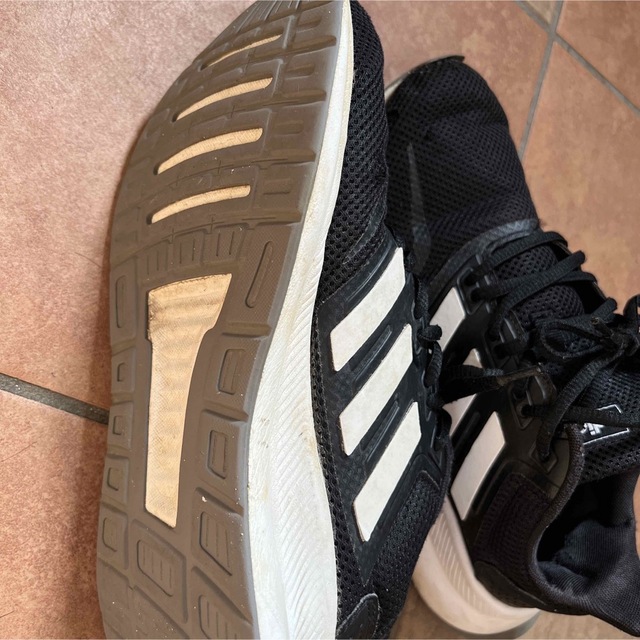 adidas(アディダス)のadidas スニーカー　24cm メンズの靴/シューズ(スニーカー)の商品写真