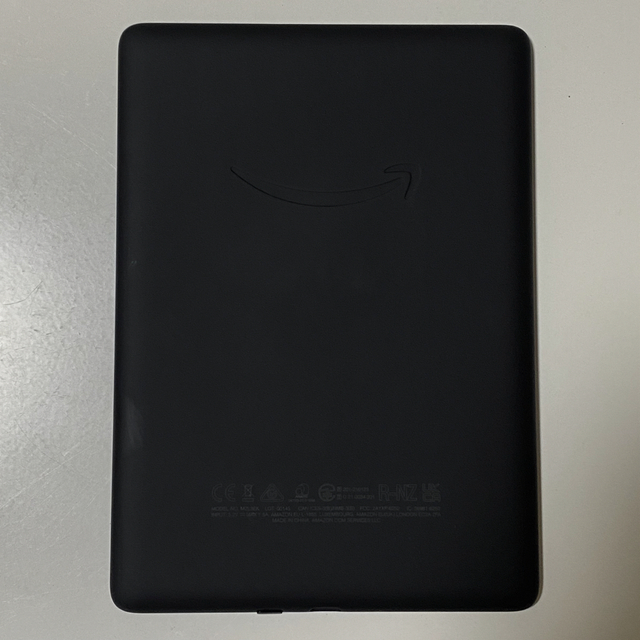 Kindle Paperwhite (8GB) 6.8インチ　広告なし 1