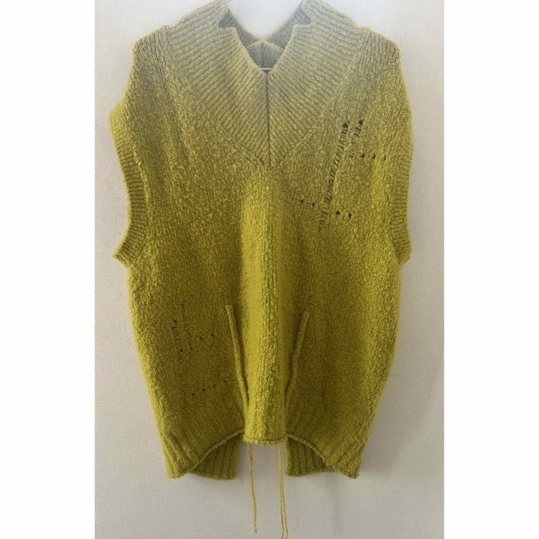 LE CIEL BLEU(ルシェルブルー)の限定値下げ　IRENE Whole Garment Knit Vest アイレネ レディースのトップス(ニット/セーター)の商品写真