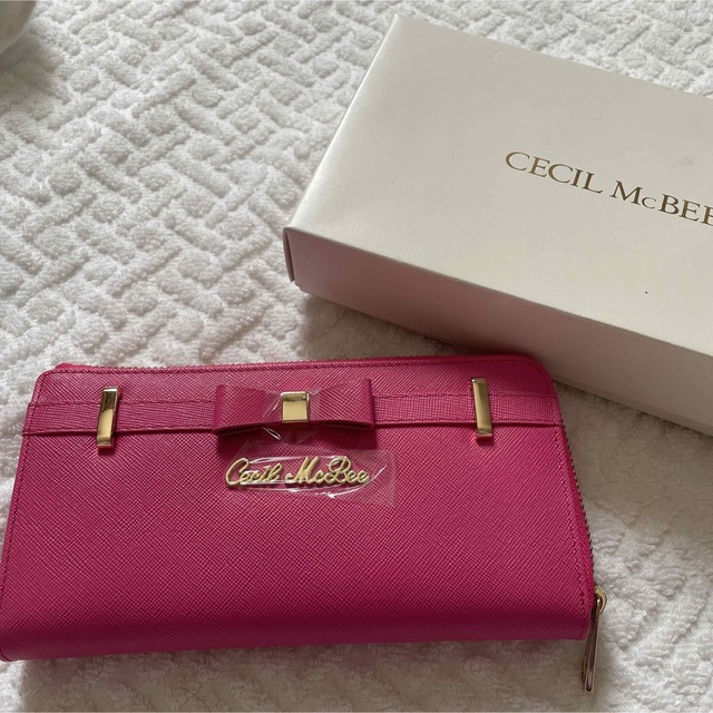CECIL McBEE(セシルマクビー)のセシルマクビー  リボン付長財布 レディースのファッション小物(財布)の商品写真