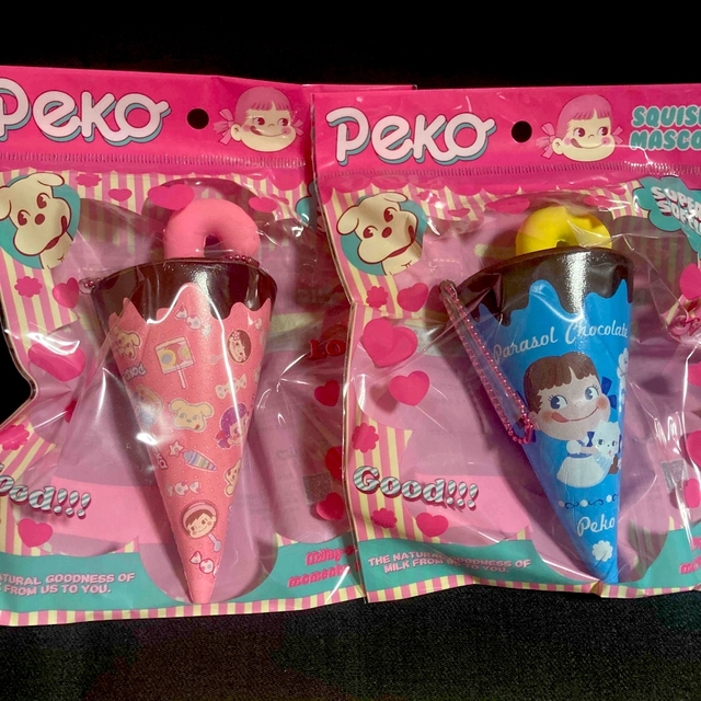 【不二家】ペコちゃんスクイーズ　2種 エンタメ/ホビーのおもちゃ/ぬいぐるみ(キャラクターグッズ)の商品写真