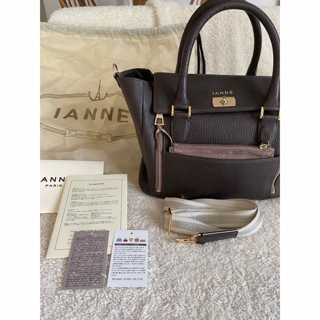 IANNE(イアンヌ)のイアンヌ IANNE  ヴァネッサ  ショコラ レディースのバッグ(ハンドバッグ)の商品写真