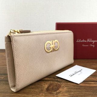 サルヴァトーレフェラガモ(Salvatore Ferragamo)の極美品 Salvatore Ferragamo 長財布 249(財布)