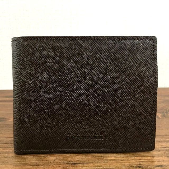BURBERRY - 未使用品 BURBERRY 二つ折り財布 こげ茶 レザー 244の通販 BURBERRY - 未使用品 BURBERRY 二つ折り財布 こげ茶 レザー 244の通販