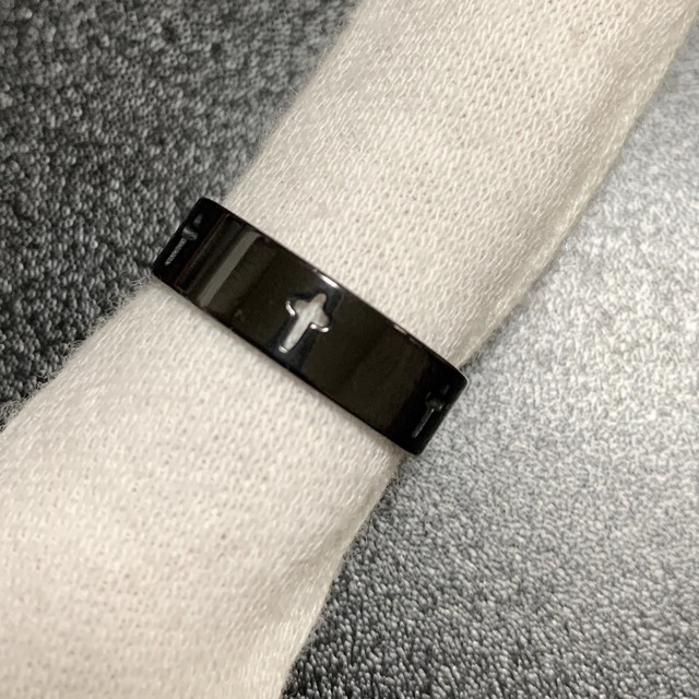地雷系　十字架　シンプル　ブラック　リング　指輪　12号 メンズのアクセサリー(リング(指輪))の商品写真