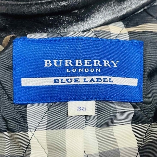 BURBERRY BLUE LABEL(バーバリーブルーレーベル)の美品　バーバリー　ブルーレーベル　豚革　シングルライダース　ジャケット レディースのジャケット/アウター(ライダースジャケット)の商品写真