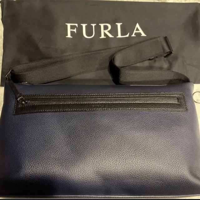 【新品/未使用】FURLA ショルダーバッグ　斜めがけバッグ