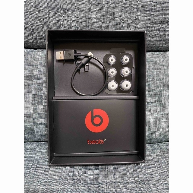 Beats by Dr Dre(ビーツバイドクタードレ)のアップル Apple Beats by Dr.Dre Beats Flex  スマホ/家電/カメラのオーディオ機器(ヘッドフォン/イヤフォン)の商品写真