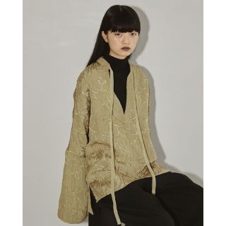 トゥデイフル(TODAYFUL)の【美品】人気完売 TODAYFUL ジャガードスキッパープルオーバー ブラウス(シャツ/ブラウス(長袖/七分))