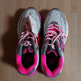 ニューバランス(New Balance)のニューバランス ピンクリボンランニングシューズ スニーカーピンク系 25㎝(スニーカー)