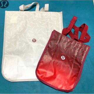 ルルレモン(lululemon)のルルレモン 限定ホリデー版ショップ袋　2枚セット(ヨガ)