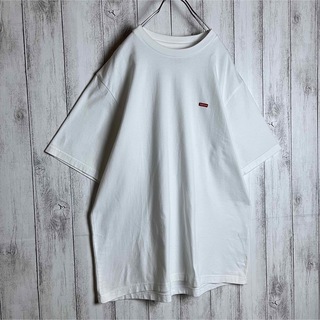 【定番デザイン】シュプリーム☆スモールボックスロゴ入りTシャツ 定番カラー 人気