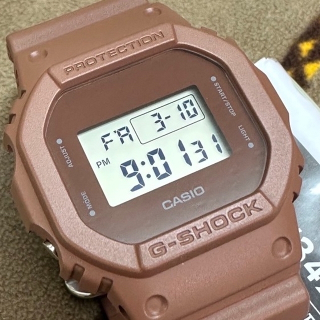 G-SHOCK(ジーショック)の国内正規・新品未使用　DW-5600ET-5JF ブラウン メンズの時計(腕時計(デジタル))の商品写真