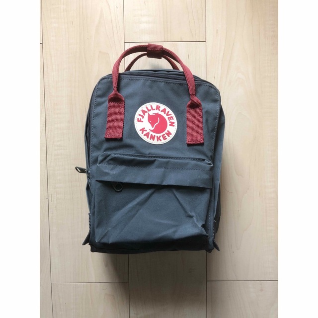 FJALL RAVEN(フェールラーベン)のFJALL RAVEN KANKEN MINI キッズ/ベビー/マタニティのこども用バッグ(リュックサック)の商品写真