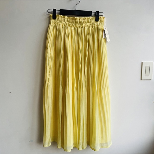 ロングスカート 黄色 新品未使用 - ロングスカート