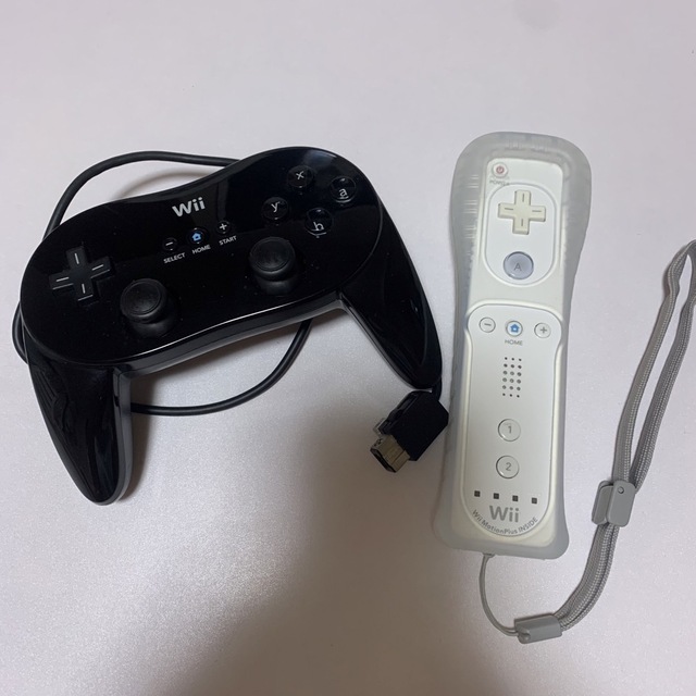 任天堂 - wii リモコン コントローラー 白 黒 セットの通販 by mizu