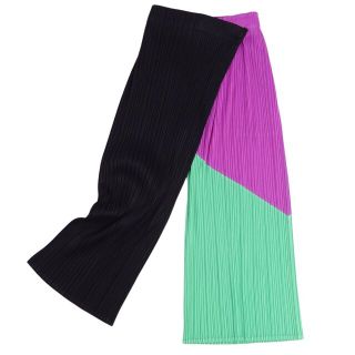 プレーンクロージング(PLAIN CLOTHING)の美品 プリーツプリーズ イッセイミヤケ PLEATS PLEASE パンツ ロングパンツ ワイドパンツ 無地 プリーツ ボトムス レディース 2(M相当) ブラック/ピンク/グリーン(その他)