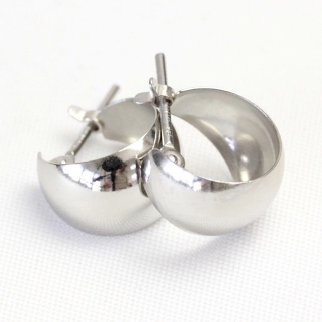 新品 PT900 プラチナ ムーンフープ ピアス 刻印あり 上質 日本製 ペア