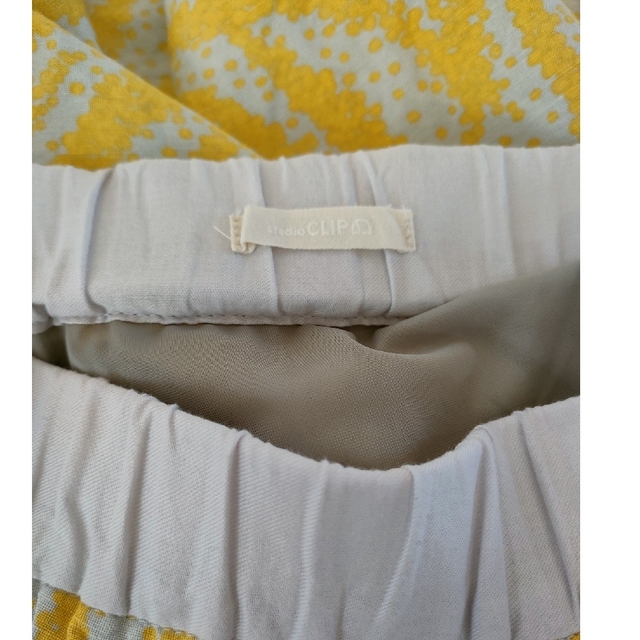 STUDIO CLIP(スタディオクリップ)のスタディオクリップ　ミモザ柄　膝丈スカート レディースのスカート(ひざ丈スカート)の商品写真
