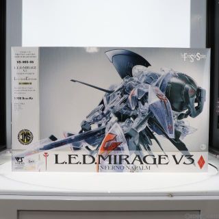 VOLKS - IMS 1/100 L.E.D.ミラージュ V3 クリア外装仕様限定版