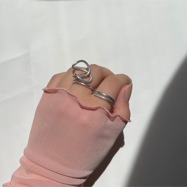 two line w finger ring _ ダブルフィンガーリング レディースのアクセサリー(リング(指輪))の商品写真