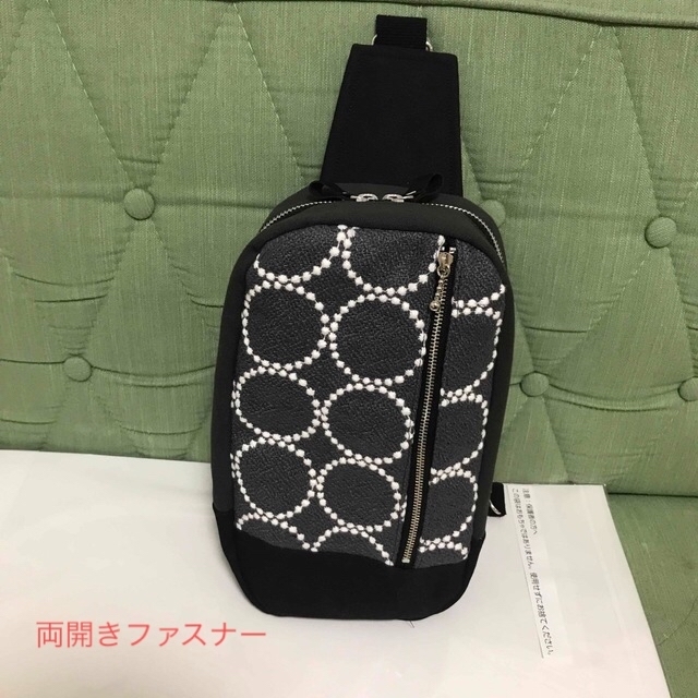 サイズ ラスト1個 box型ショルダーバックの通販 by ヨウ |ラクマ ミナ