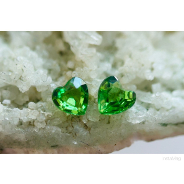 天然グリーンガーネット 2.56 ct | secril.fr