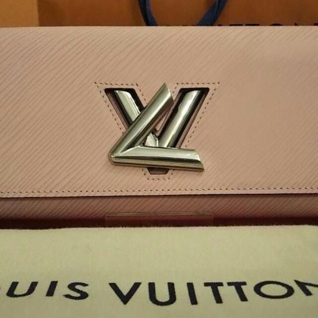 はラクマ LOUIS M61178 ピンクの通販 by J-P-Brandsラクマ店 休業日