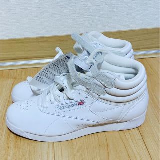 リーボック(Reebok)のリーボック  クラシック ハイカットスニーカー　23.5cm(スニーカー)