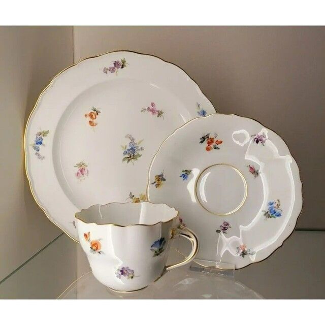 超美品】マイセン 小花散らし トリオ MEISSEN カップ ソーサー | www