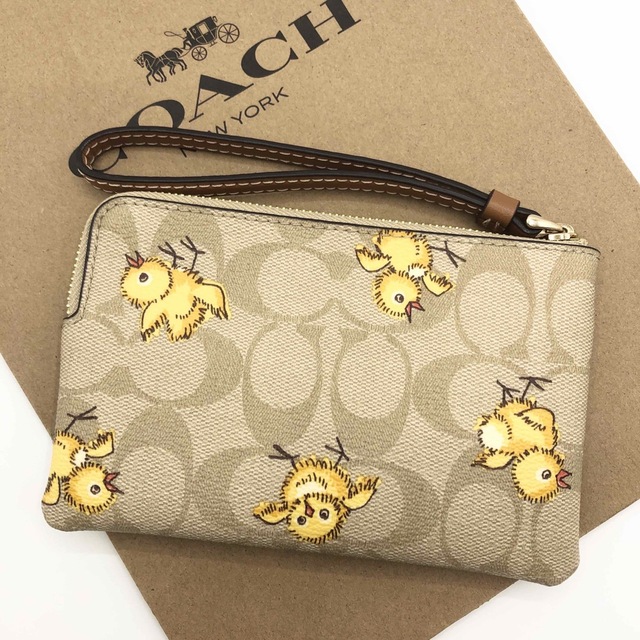 新品！COACH コーチ リストレット 財布　ポーチ　シグネチャー