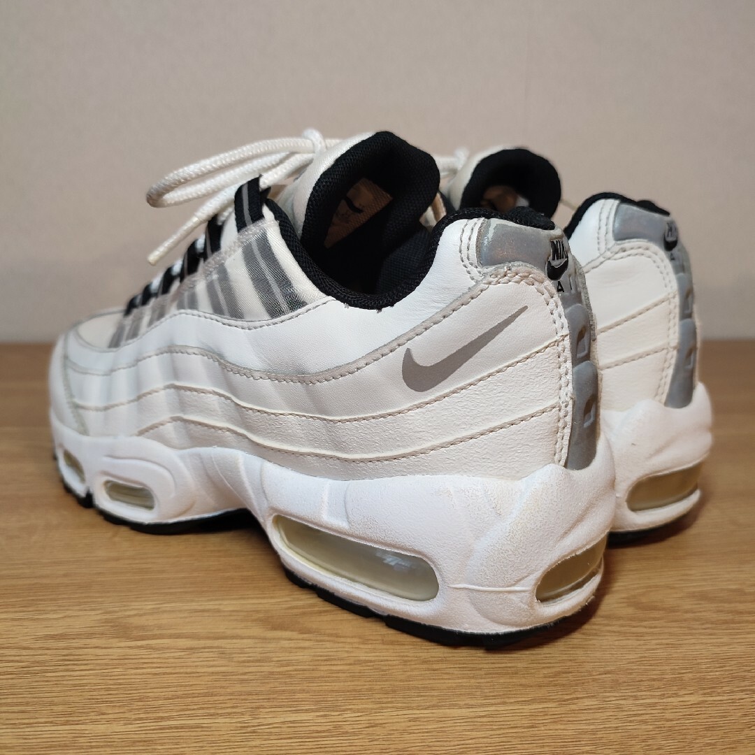 ★大人気 NIKE AIR MAX 95 \