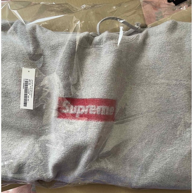 トップスsupreme ボックスロゴ　パーカー