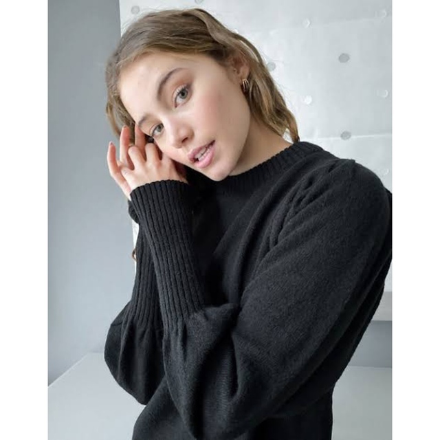 asos(エイソス)の【新品未着用】 asos ニットドレス ニットワンピース パフスリーブ レディースのワンピース(ひざ丈ワンピース)の商品写真