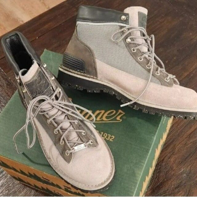 新品 NEW BALANCE × DANNER LIGHT PIONEER NBの通販 by kenchi's 新品 NEW BALANCE × DANNER LIGHT PIONEER NBの通販 by kenchi's