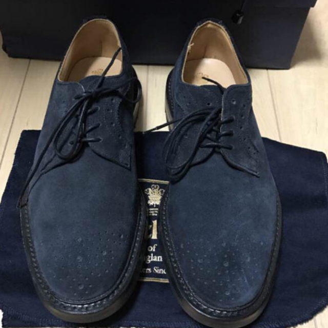 Trickers(トリッカーズ)の最終処分トリッカーズ　スエード　新品 メンズの靴/シューズ(ドレス/ビジネス)の商品写真