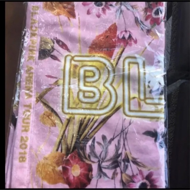 BLACKPINK 公式タオル エンタメ/ホビーのタレントグッズ(アイドルグッズ)の商品写真