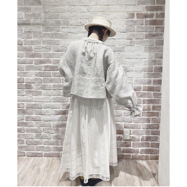 新入荷 池袋限定⋈刺繍羽織りブラウス⋈キナリ ツハルバイサマンサ