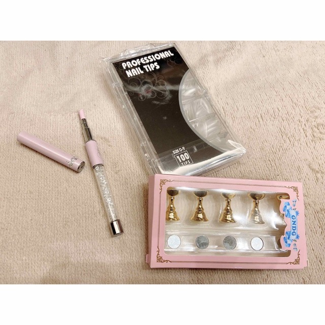 【お値下げ中】ネイルセット💅 コスメ/美容のネイル(ネイル用品)の商品写真