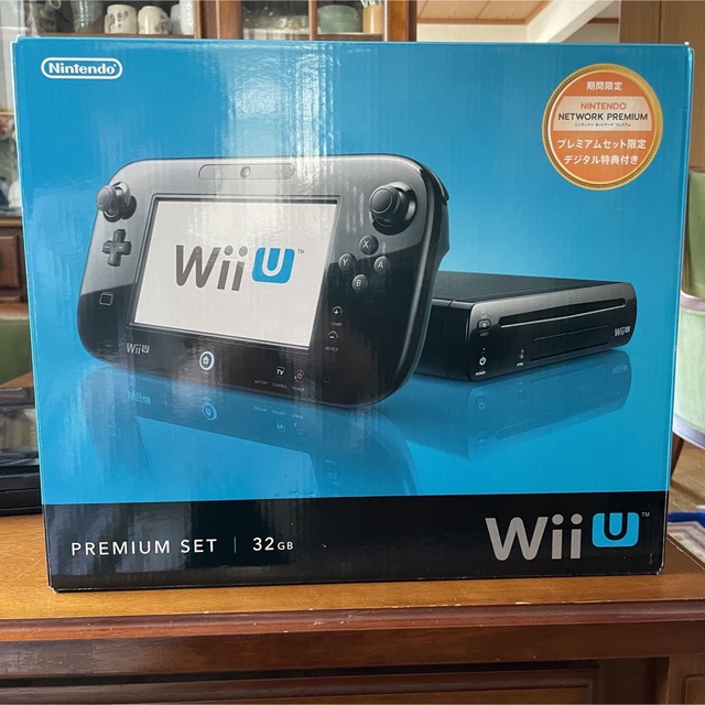 美品【WiiU】プレミアムセットkuro 32GB ソフト2本付き-
