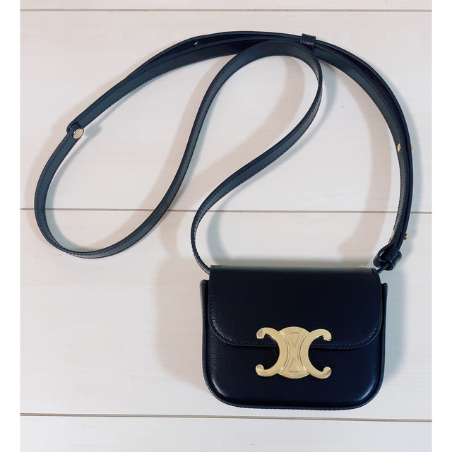 celine(セリーヌ)のCELINE ミニトリオンフ レディースのバッグ(ショルダーバッグ)の商品写真