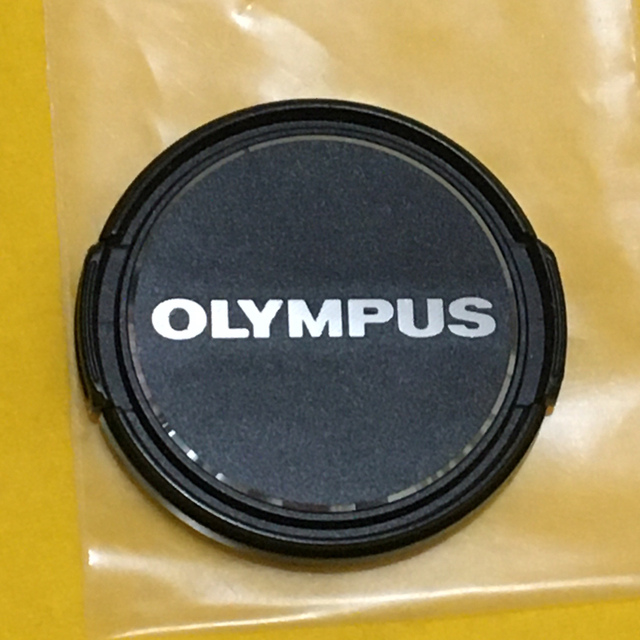 OLYMPUS(オリンパス)のOLYMPUS 純正レンズキャップ Φ37mm LC-37B スマホ/家電/カメラのカメラ(レンズ(単焦点))の商品写真