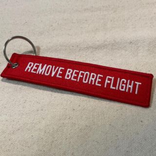 REMOVE BEFORE FLIGHT  タグ(航空機)