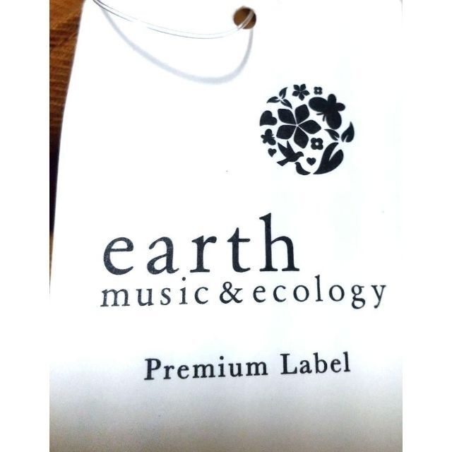 earth music & ecology(アースミュージックアンドエコロジー)のミキティ様専用　新品アース　ミュージック&エコロジー　フレアスカート　M レディースのスカート(ひざ丈スカート)の商品写真