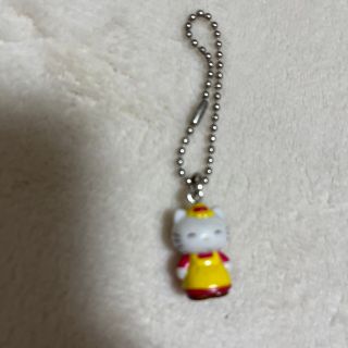 ハローキティ(ハローキティ)の激レア　キティちゃんのママ　キーホルダー　ファスナートップ　(キャラクターグッズ)