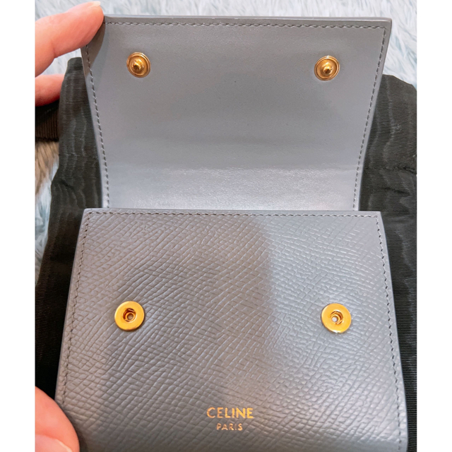 celine(セリーヌ)の★ スモール トリフォールドウォレット / ミディアムグレー★ レディースのファッション小物(財布)の商品写真